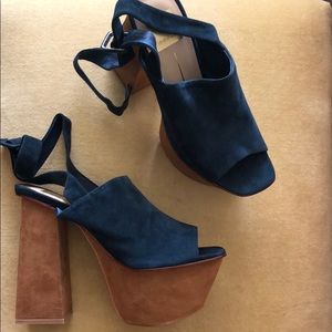 Dolce vita, vintage suede heels